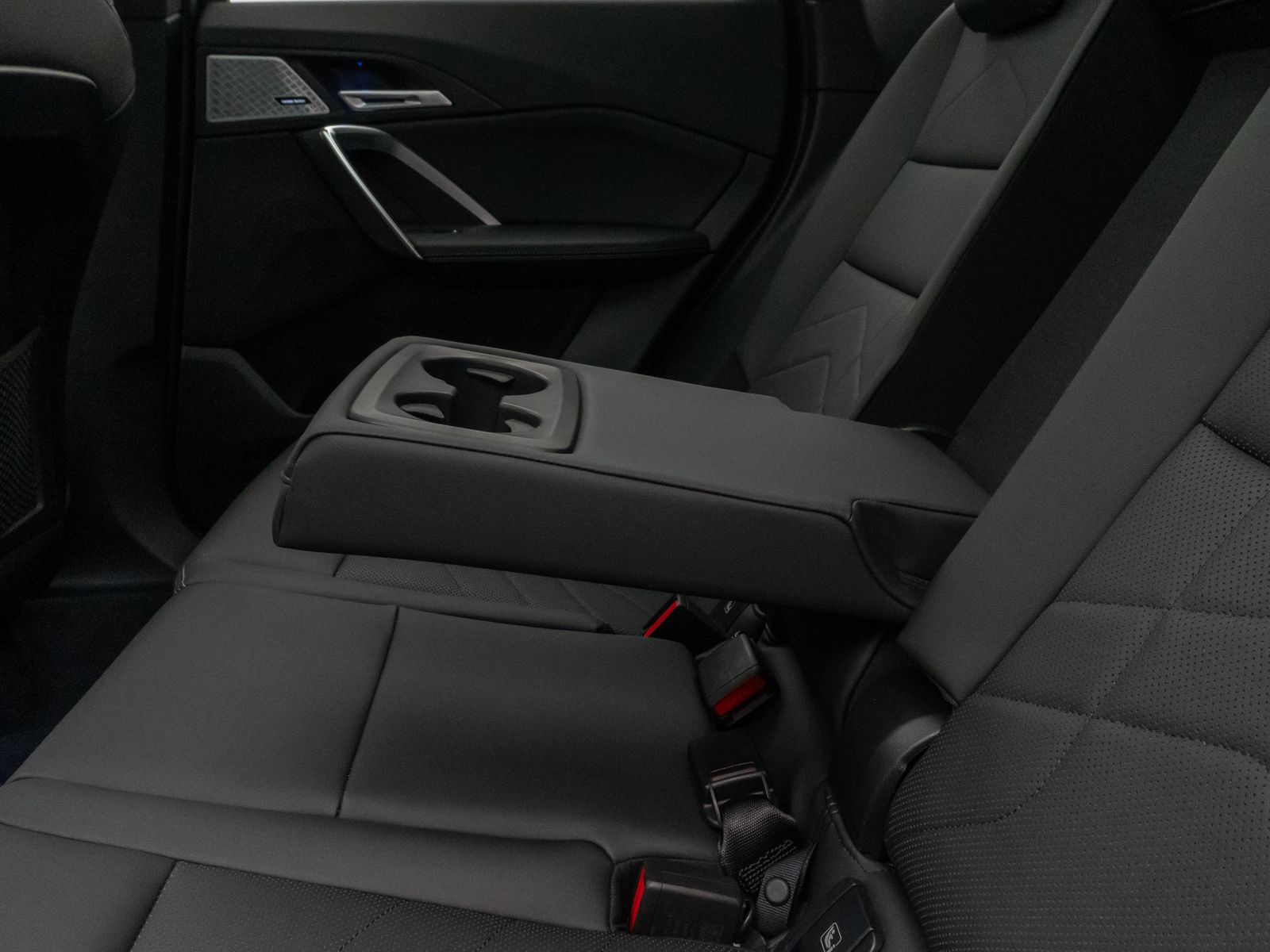 Fahrzeugabbildung BMW X1 xD23d M Sport Panorama Kamera DAB H/K Komfort