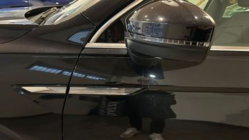 Volkswagen Tiguan - 12