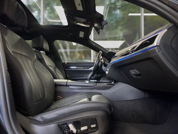 BMW 750 - 7