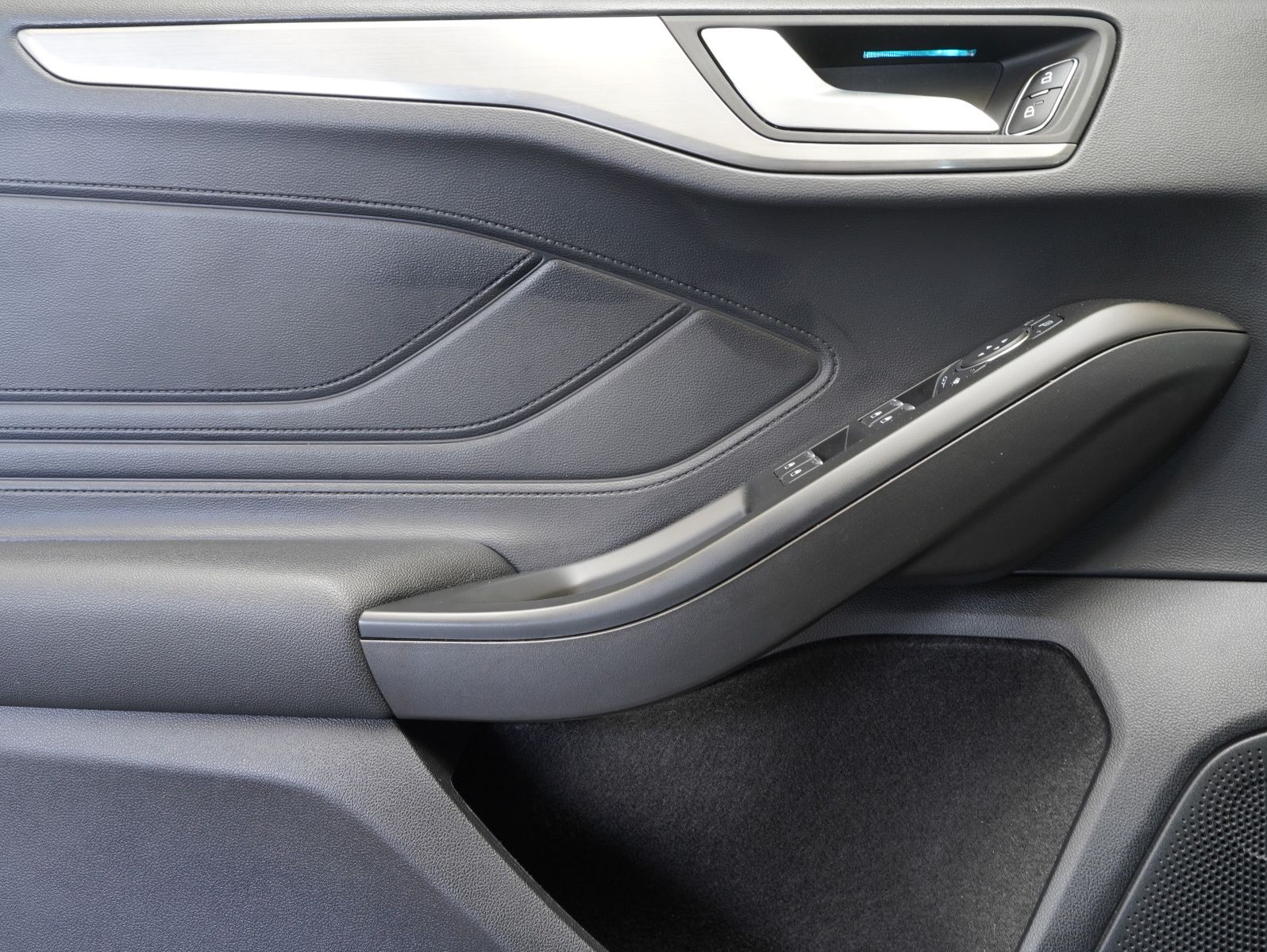 Fahrzeugabbildung Ford Focus 2.0 EcoBlue Titanium LED/NAVI/KAMERA/LM17"