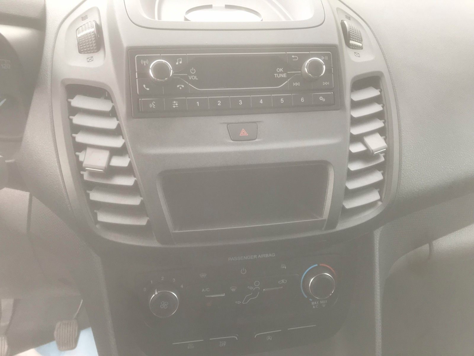 Fahrzeugabbildung Ford Transit Connect Kasten lang Trend,AHK,SHZ,SHg