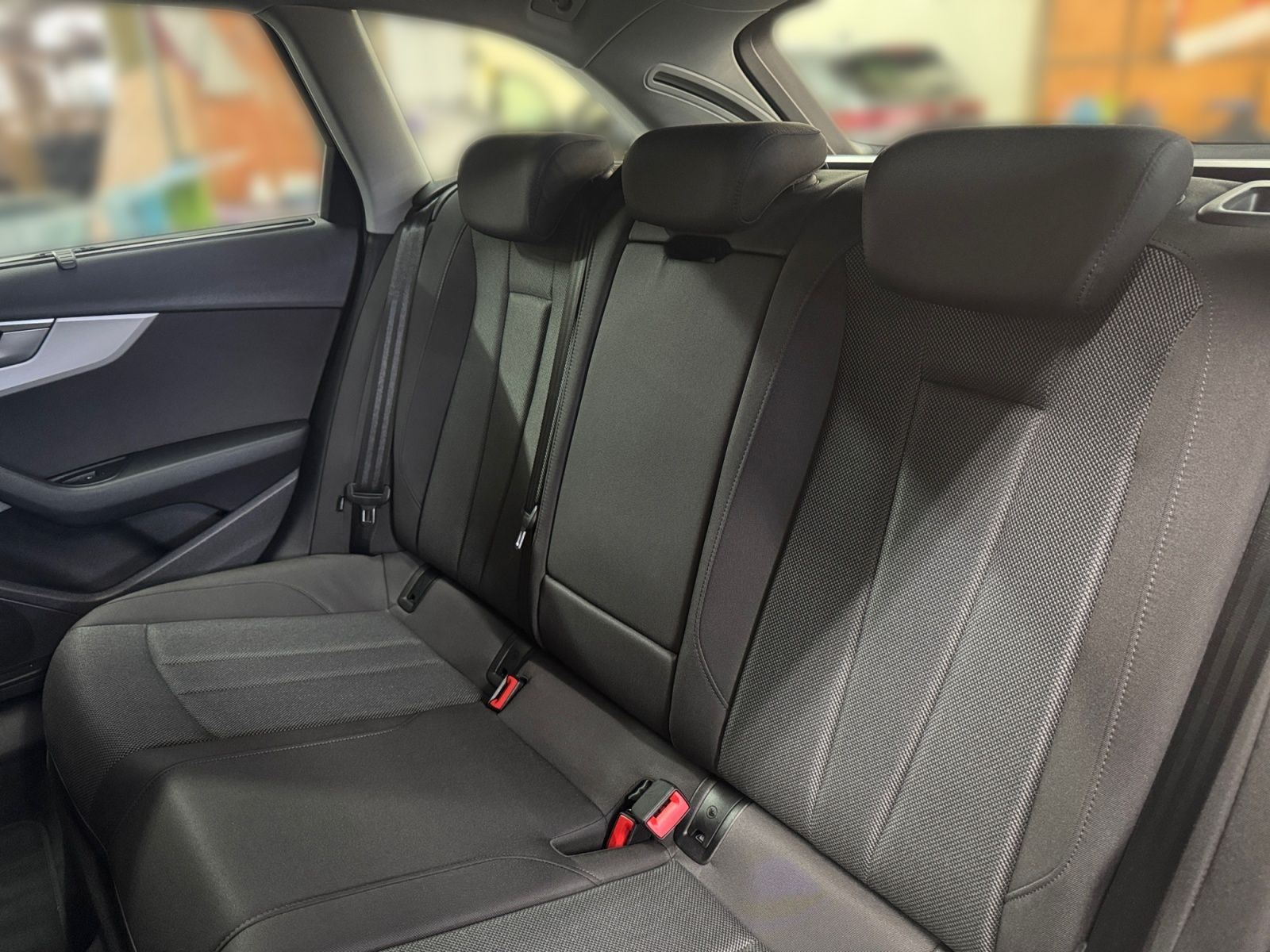 Audi A4 - Bild 17