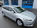 Ford Mondeo Turnier Titanium 2.0TDCi NAV KAMERA ACC - Ford Mondeo mit Diesel-Antrieb: Kombi, Klimaautomatik, Euro3, 2.0