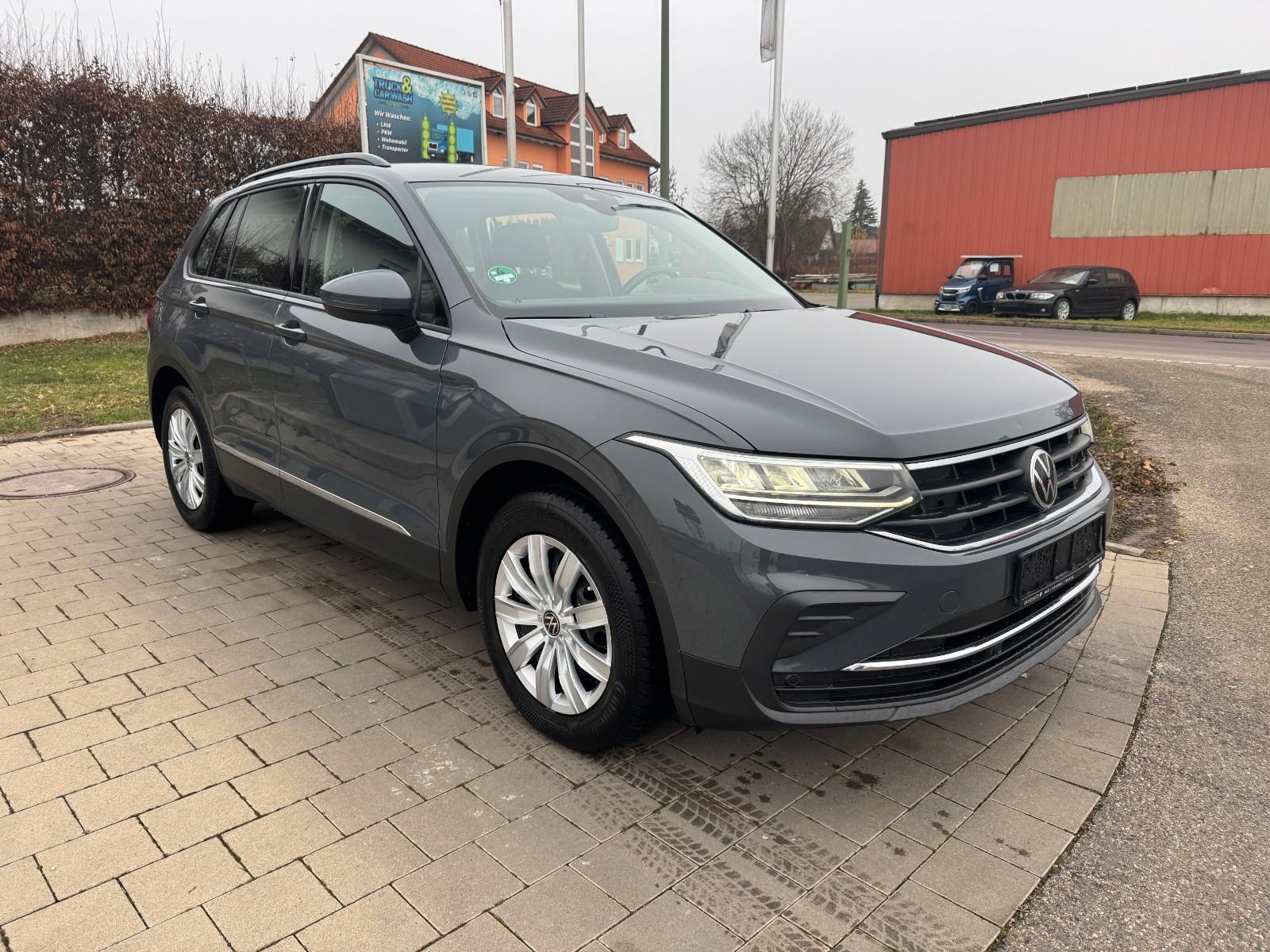 Volkswagen Tiguan Life 2,0 TDI DSG/ACC/AHK/LED/Lenk.Hz.