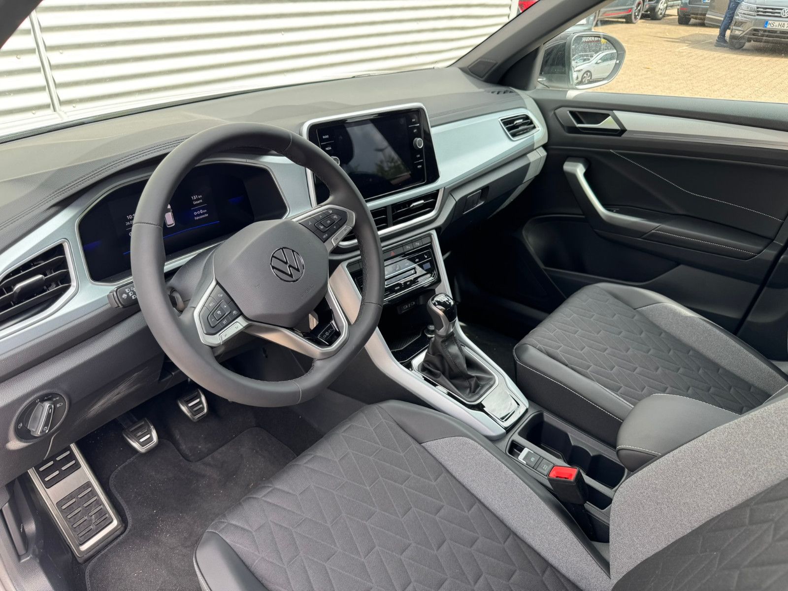 Fahrzeugabbildung Volkswagen T-Roc Goal 1.0 TSI Navi ACC LED