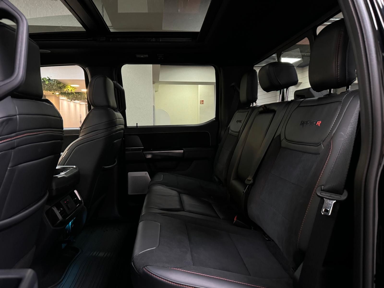 Fahrzeugabbildung Ford RAPTOR -R- SUPERCREW KOMPRESSOR V-8