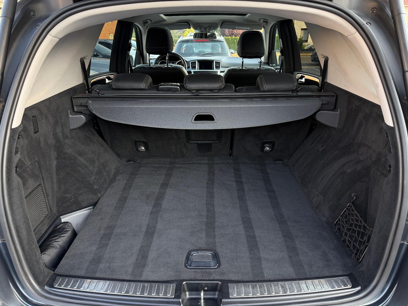 Mercedes-Benz ML 350 CDI 4Matic, Kamera, ACC, Scheckheft