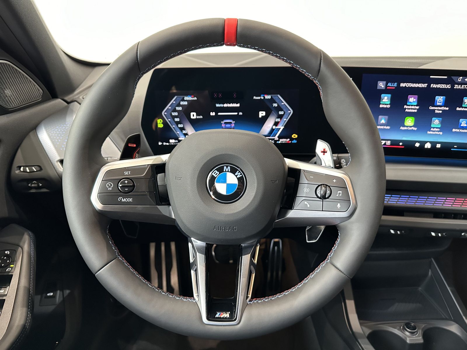 Fahrzeugabbildung BMW M135 xDrive Head-Up Harman Kardon HiFi AHK