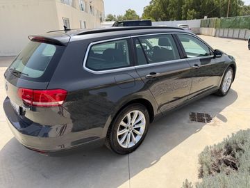 Volkswagen Passat - 2