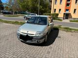 Renault Clio 2 - gebrauchte Renault Clio aus dem Jahr 2000