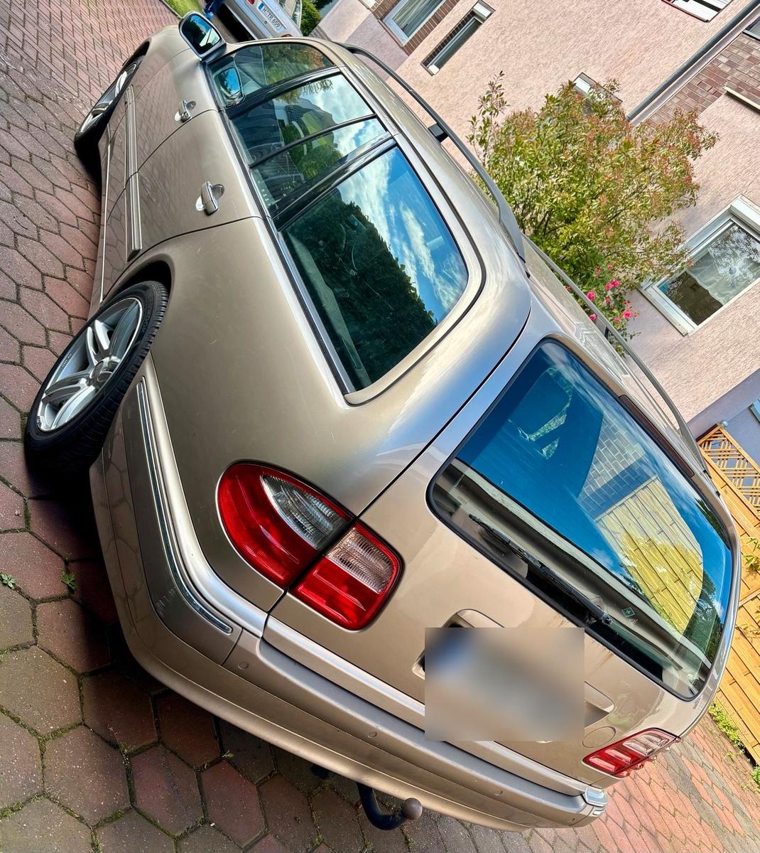 Mercedes-Benz E 430