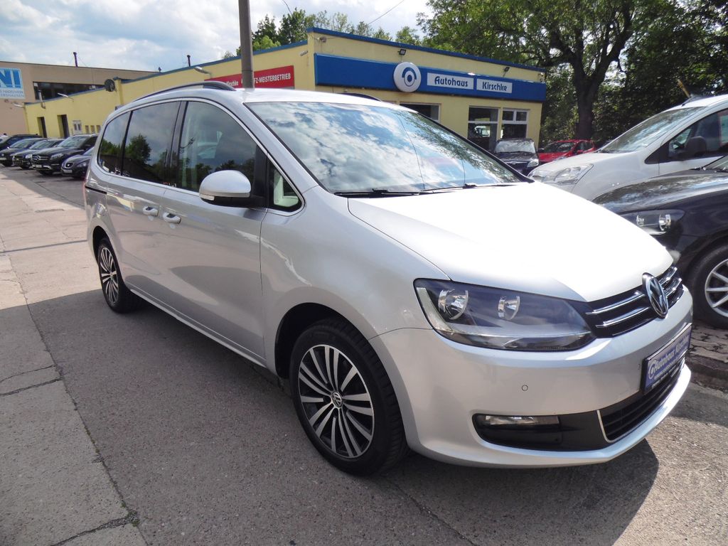 VOLKSWAGEN Sharan