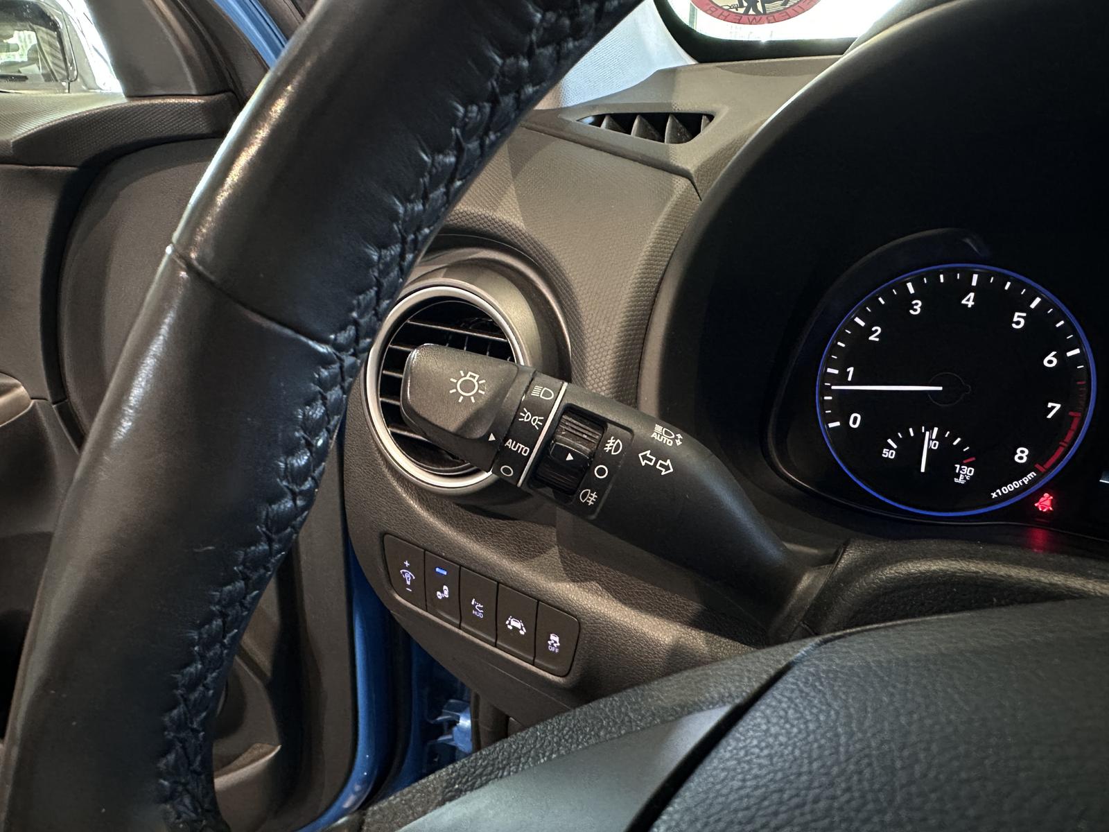 Hyundai Kona Premium 4WD *LEDER, AUTOMATIK, AHK, RFK*
