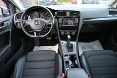 VW Golf VII Variant 1.4 TSI Highline Navi Leder PDC