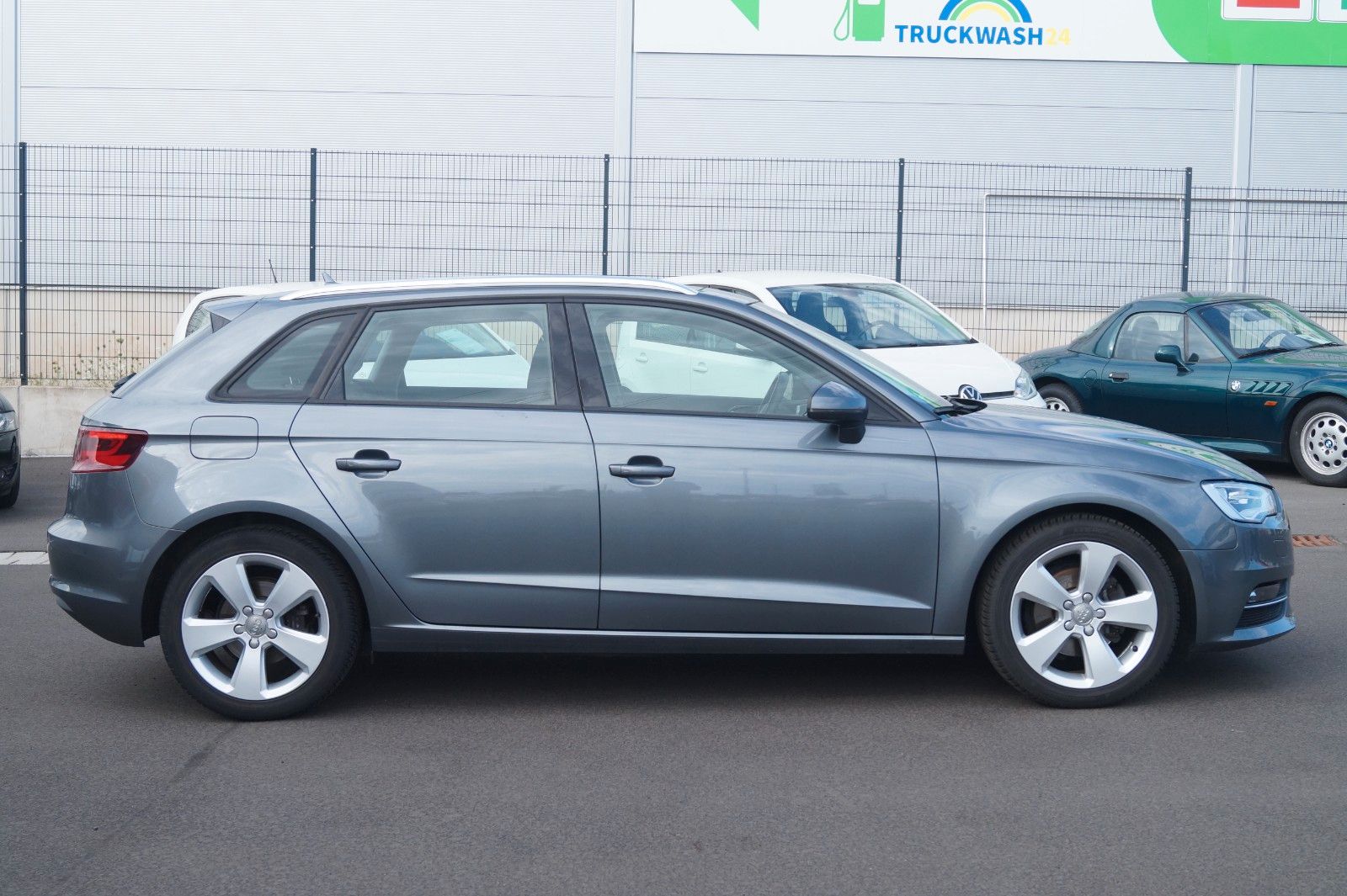 Fahrzeugabbildung Audi A3 Sportback ambition *TÜV & Inspektion neu