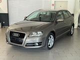 Audi A3 Sportback 1.6 TDI Attraction S-tronic - Audi A3 aus 2010 mit Diesel-Antrieb