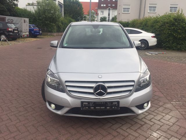 Mercedes-Benz B -Klasse B 200*Automatik*Navi*Pdc*Shz*Tempomat*