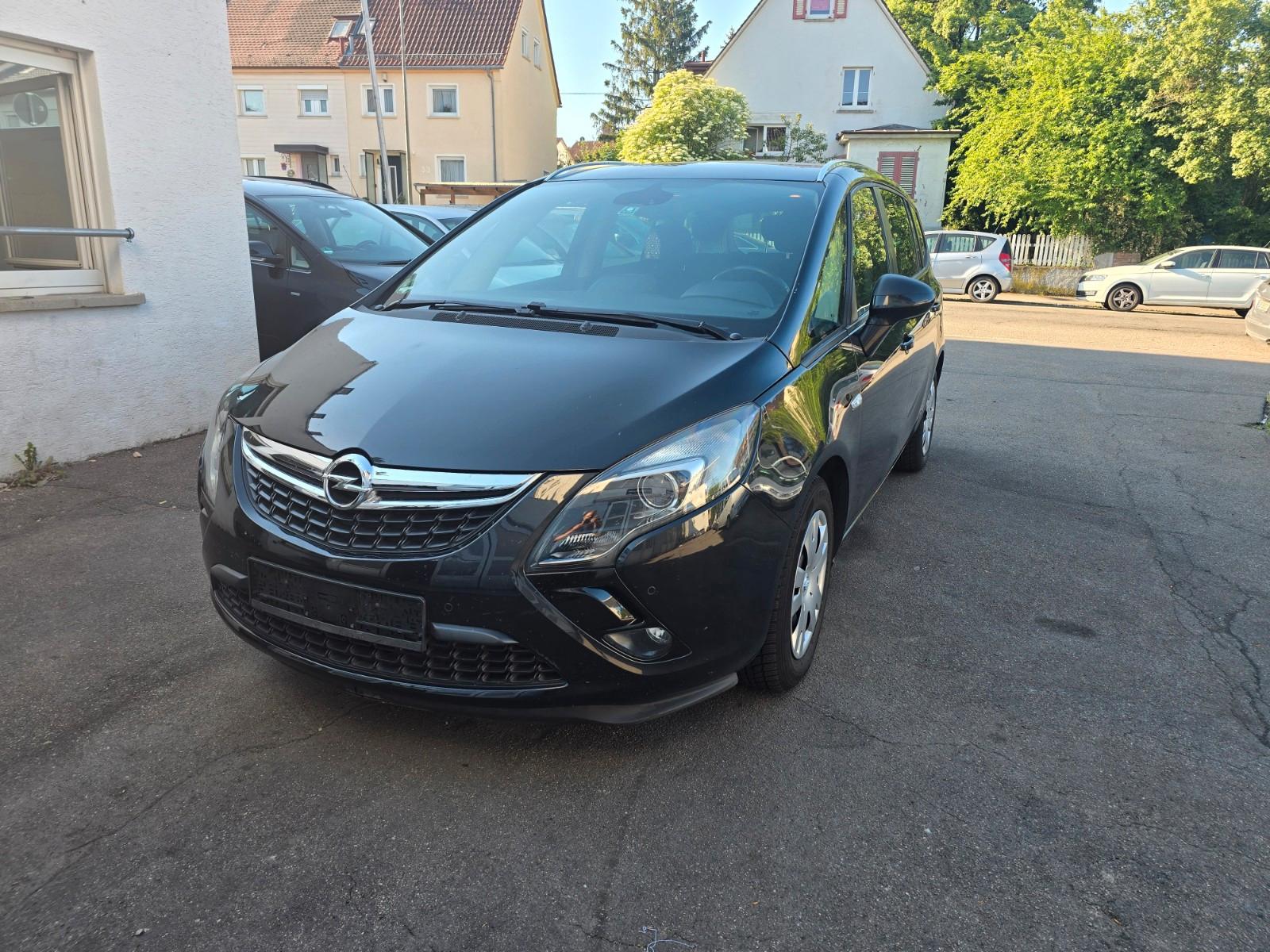 Opel Zafira C Tourer Style TÜV Neu
