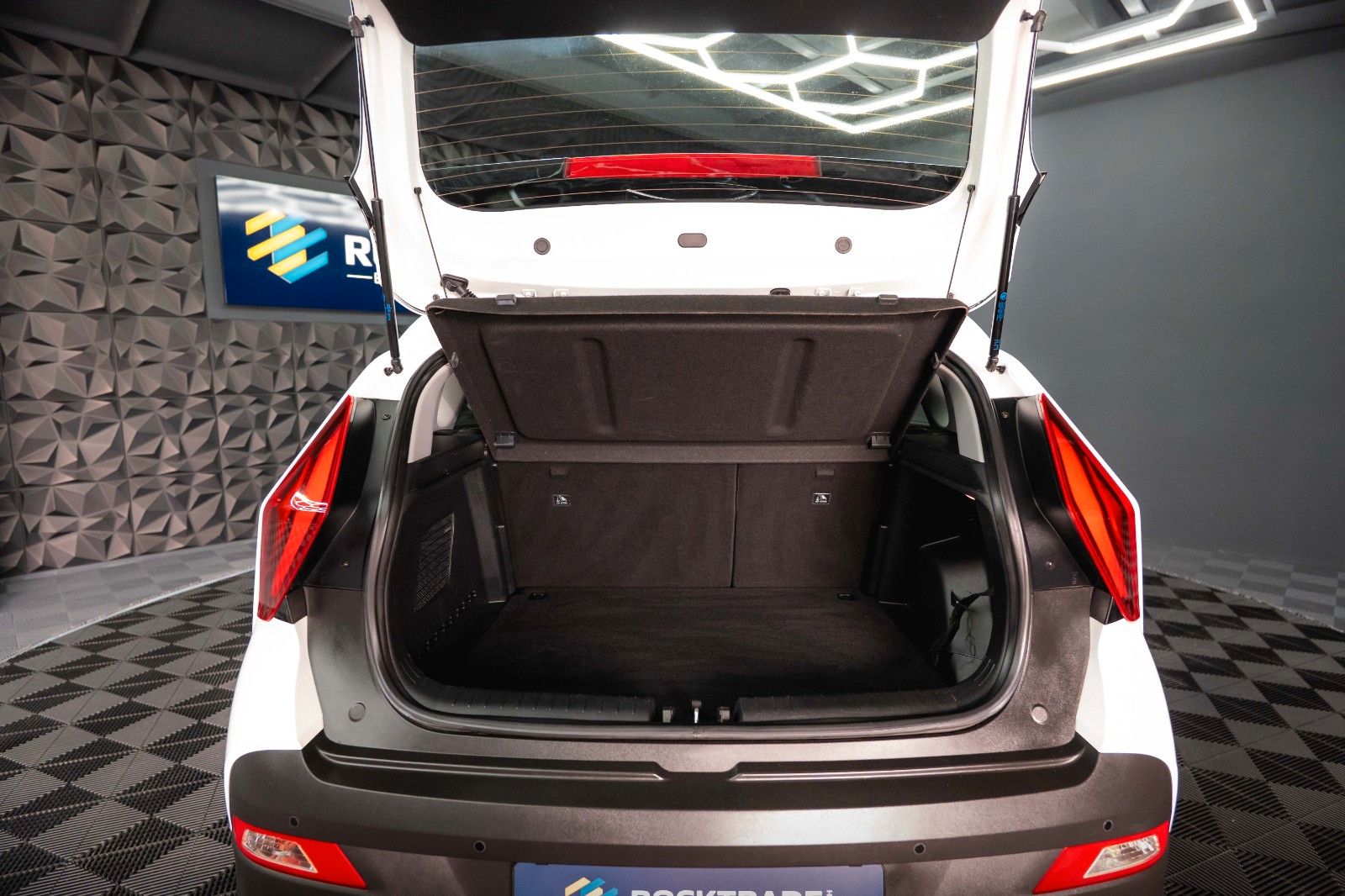 Fahrzeugabbildung Hyundai BAYON Intro Edition MildHybrid DCT 2WD Pluspaket