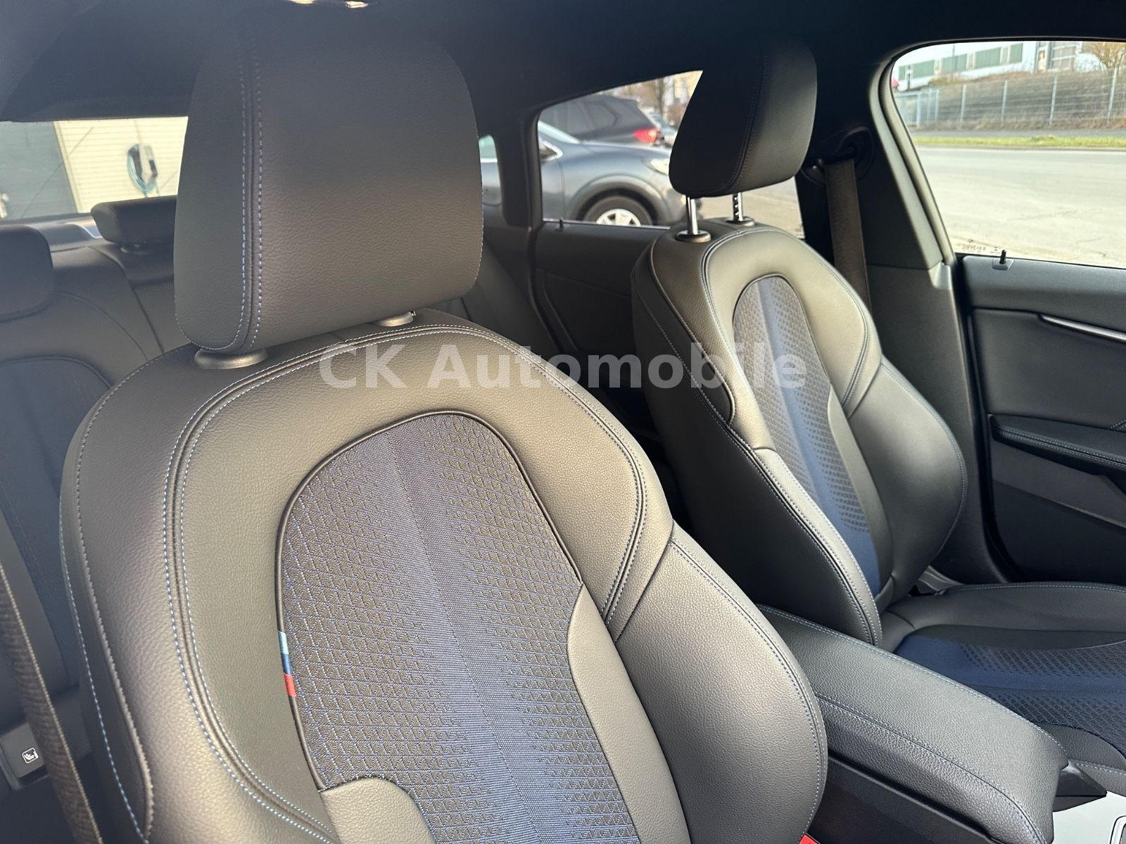 Fahrzeugabbildung BMW 218i Gran Coupé M-Sport/Shadow-LineNavi/LED