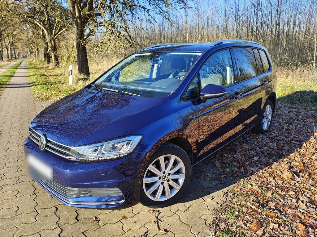 Image of Volkswagen Touran