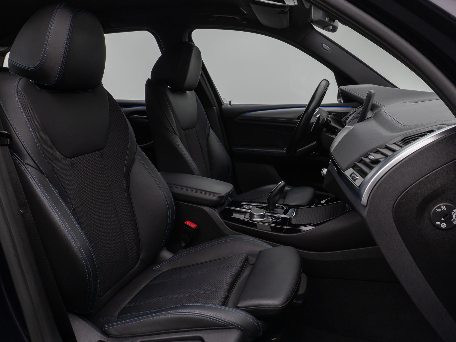 Fahrzeugabbildung BMW X3 xD20d M Sport Kamera DAB HiFi AHK Alarm 19Zol