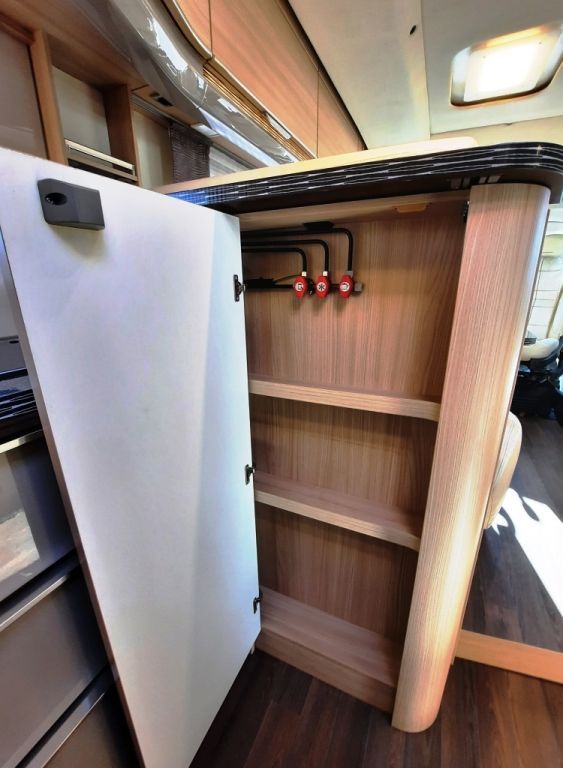 Fahrzeugabbildung Bürstner Ixeo IT 680 G HÄNDLER UND GEWERBE!