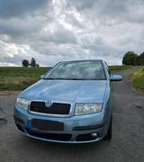Skoda Fabia 2.0 6Y - Skoda Fabia mit Benzin-Antrieb: Kleinwagen, 6y