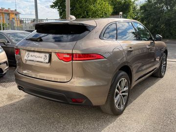 Jaguar F-Pace - 6