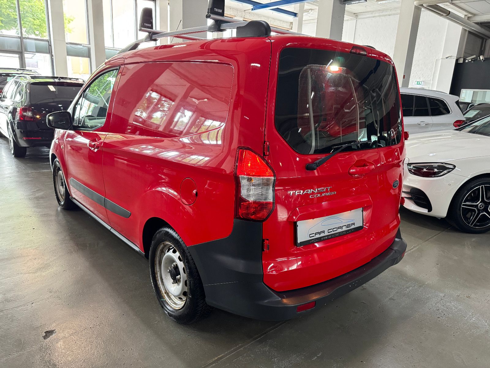 Fahrzeugabbildung Ford Tourneo Courier 1.5 TDCI TREND SERVICE & TÜV NEU