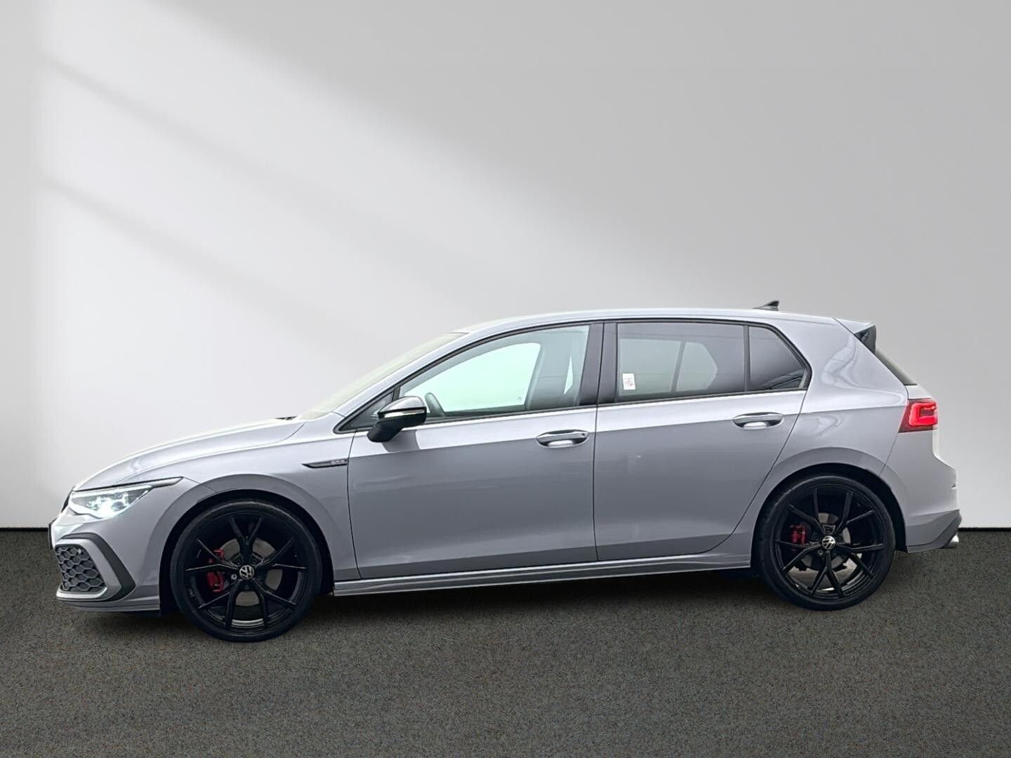 Volkswagen Golf VIII GTD Black Style 2.0 TDI DSG CarPlay Ma imagem 2