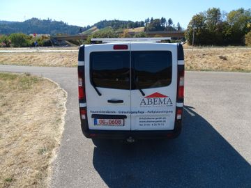 Opel Vivaro - 8