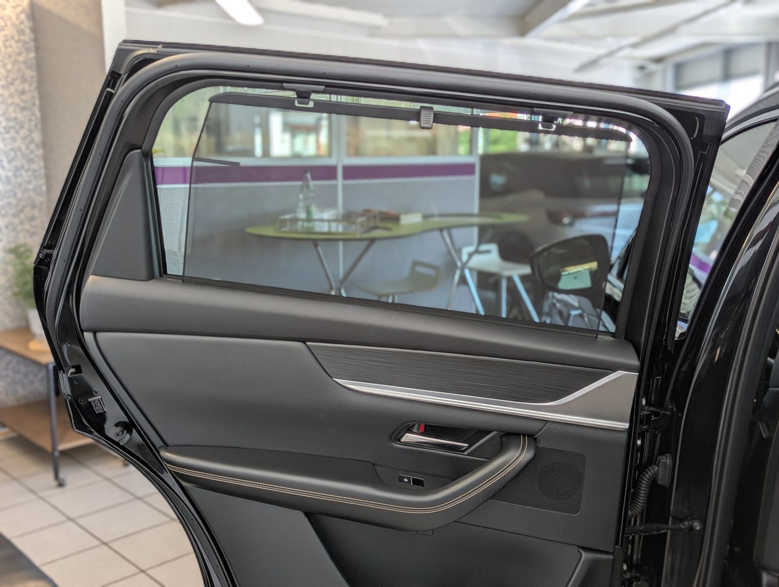 Fahrzeugabbildung Mazda CX-80 3.3L E-SKYACTIV D 254 HOMURA+ 6-Sitze Pano