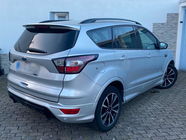 Ford Kuga II ST-Line Polarsilber 4x4