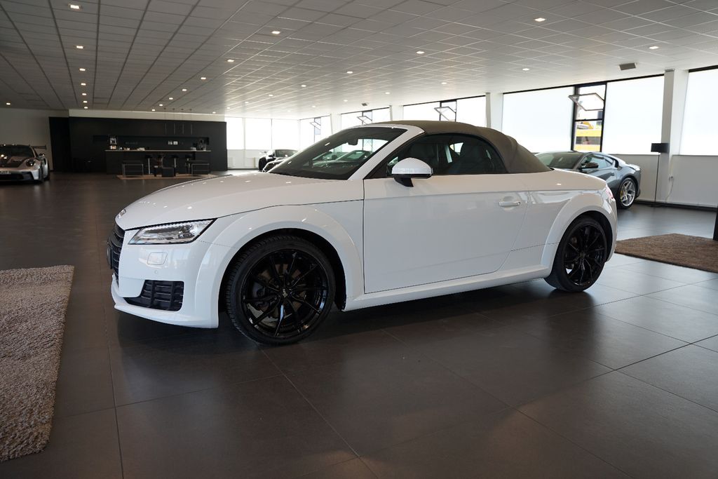 AUDI TT Roadster 1.8 TFSI | MMI | Xenon | Alcantara AUDI TT Roadster 1.8 TFSI | MMI | Xenon | Alcantara