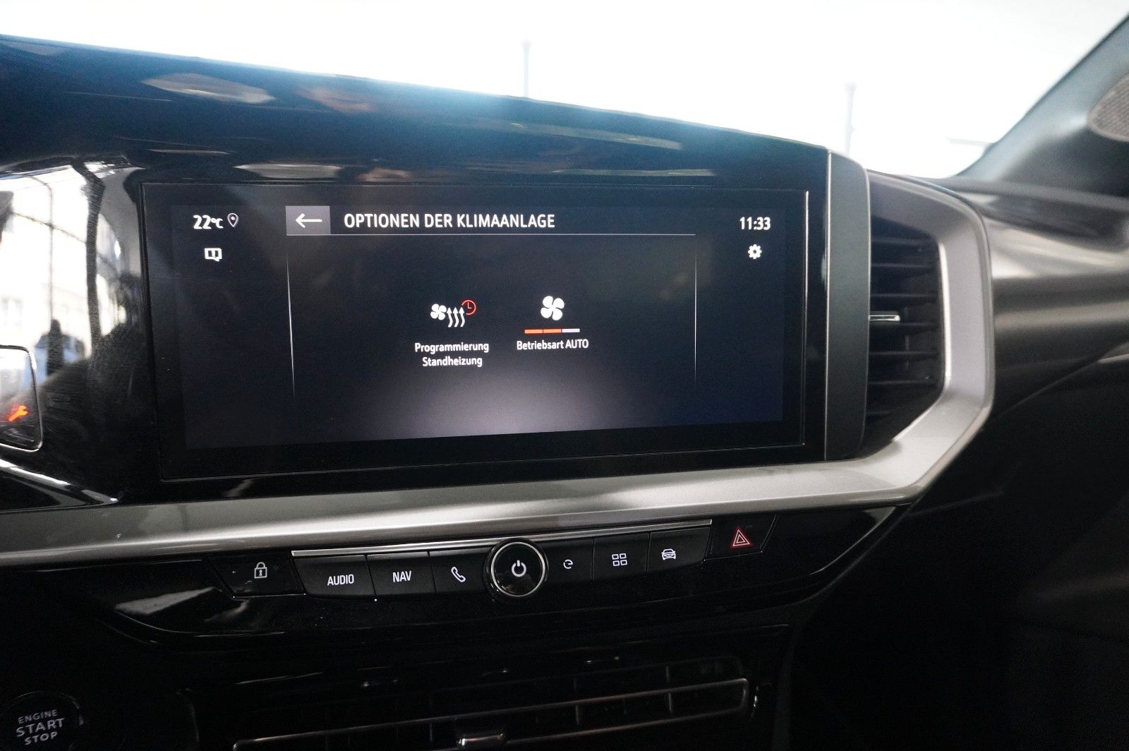Fahrzeugabbildung Opel Mokka-e ULTIMATE 3-PHASIG NAVI/LED/KAMERA/DAB+