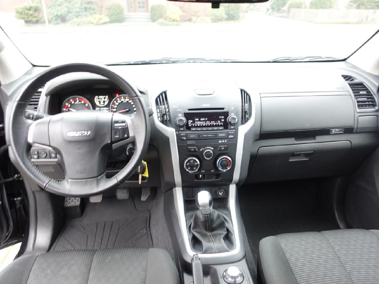Fahrzeugabbildung Isuzu D-Max Space Cab 1,9 LS mit Luftfahrwerk
