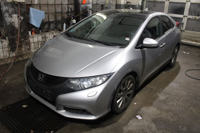 Honda Civic 1.8 Executive*LIMO*NEUES MODELL*NAVI*PANO*