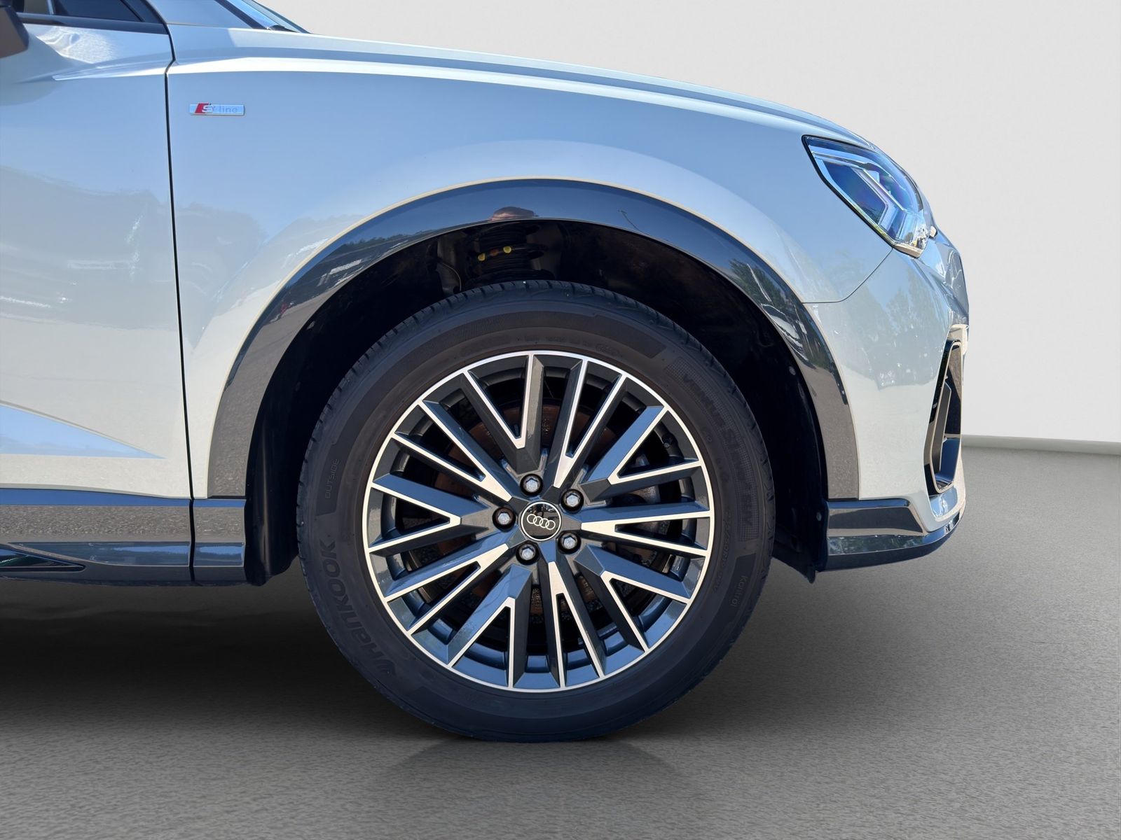 Audi Q3 Sportback S line 45 TFSI e Hybrid Kompaktlade foto 17