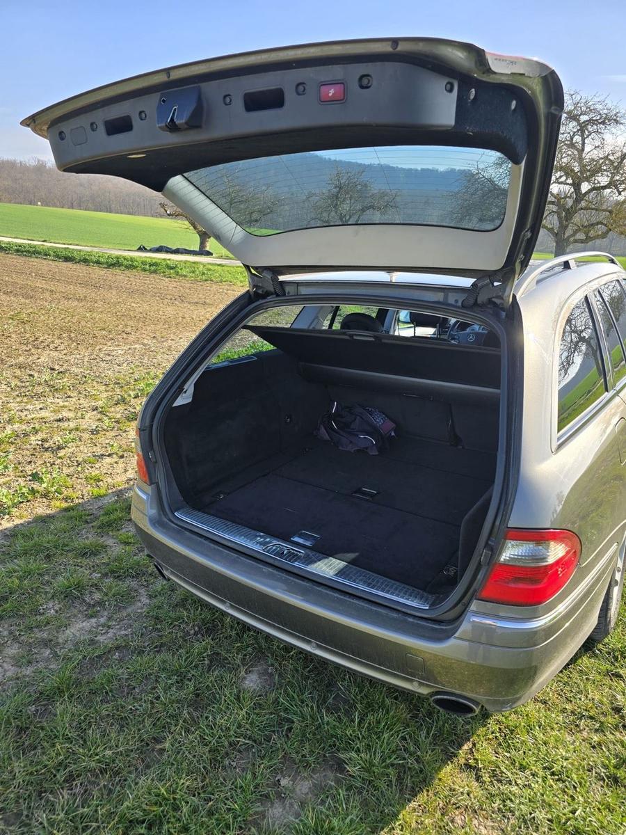 Mercedes-Benz E320 2011 — photo 6