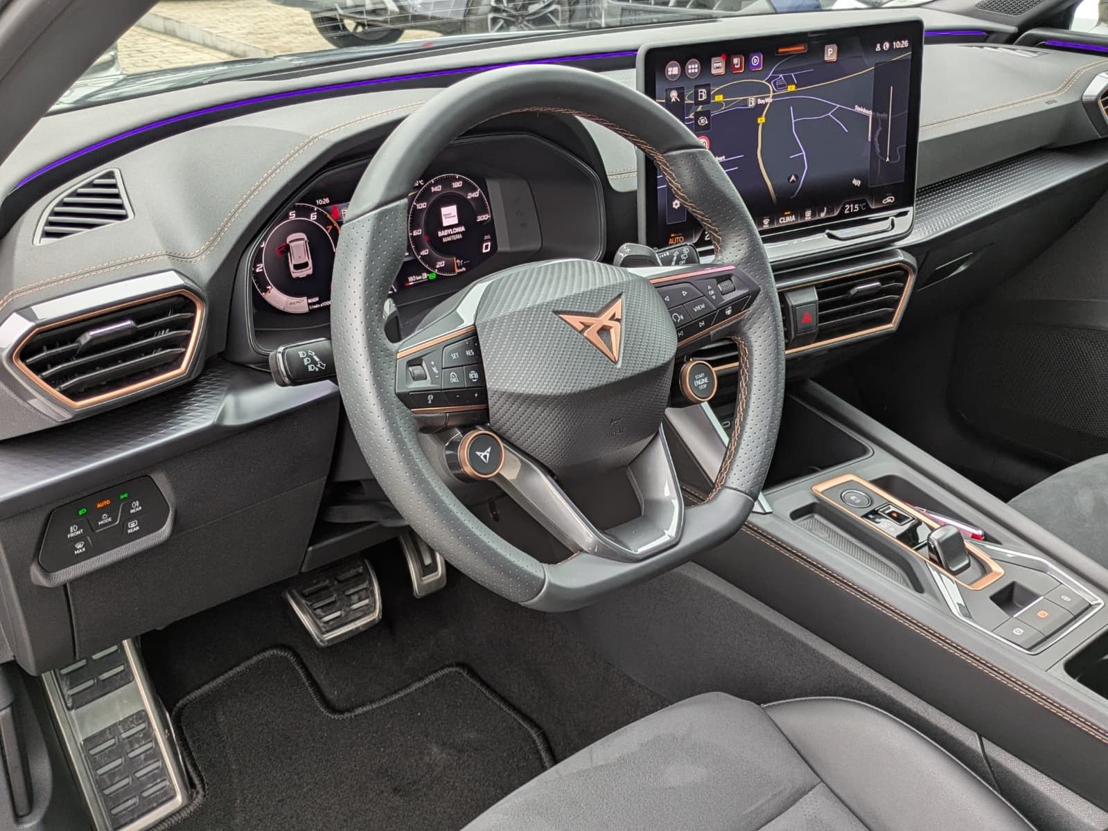 Fahrzeugabbildung CUPRA Leon 1.5 eTSI EDGE MATRIX*ACC*KAM*18"5JGARANTIE