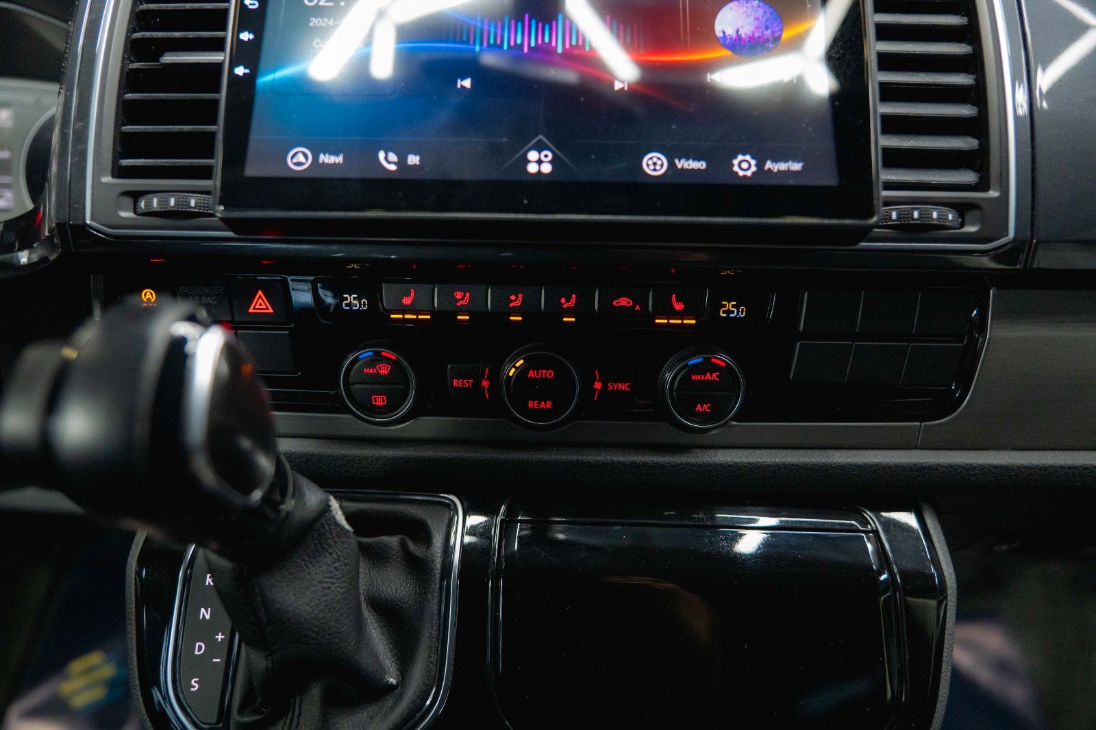 Fahrzeugabbildung Volkswagen T6 Multivan 2.0 TDI DSG Lang *ACC*CarPlay*DAB*