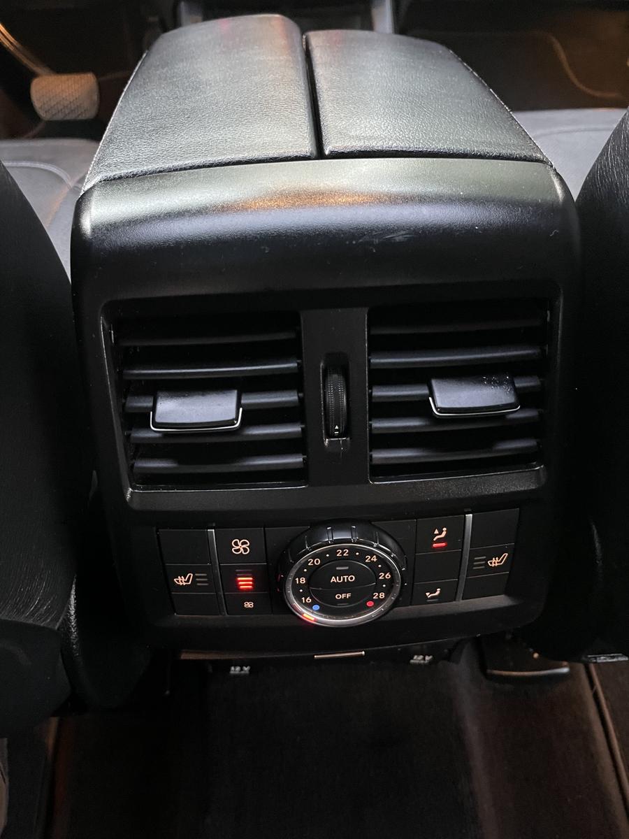 Mercedes-Benz Classe GL 350 BlueTEC 4Matic | 258 ch | BVA | 7 places | Toit panoramique | Suspension pneumatique | Cuir | GPS