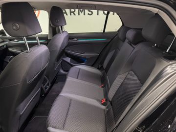 Volkswagen Golf VIII Lim. Active eTSI AT LED Navi SH