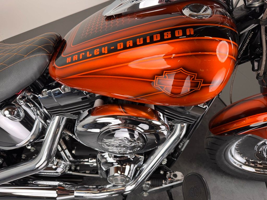Fahrzeugabbildung Harley-Davidson HERITAGE/FATBOY *HONEYCUMB-COLOURING