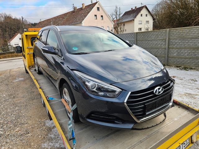 Hyundai i40 1.7 CRDi 104kW blue Trend