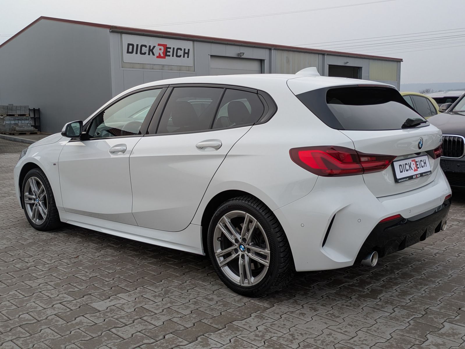 Fahrzeugabbildung BMW 120 i M-Sport PANO*ACC*KAMERA*H&K*Ad.-LED*PremP.