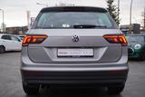 Volkswagen Tiguan 1.5 TSI Comfortline DSG LED Navi USB PDC - : Geländewagen, Us