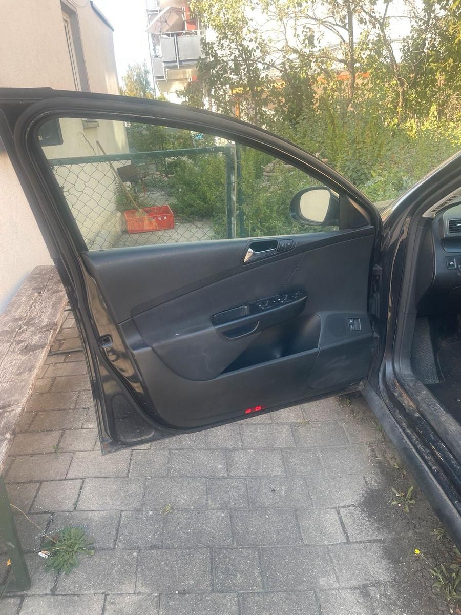 Volkswagen Passat 2006 — photo 13
