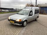 Ford Courier 1,3 Benzin - Ford Courier mit Benzin-Antrieb